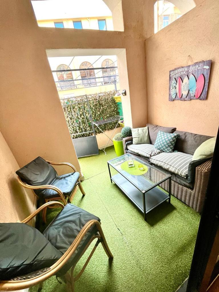 Duplex Patio Wilson Apartment นีซ ภายนอก รูปภาพ